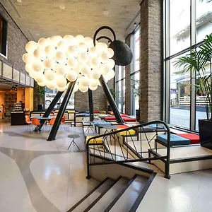 Ibis Styles Center מלון טביליסי