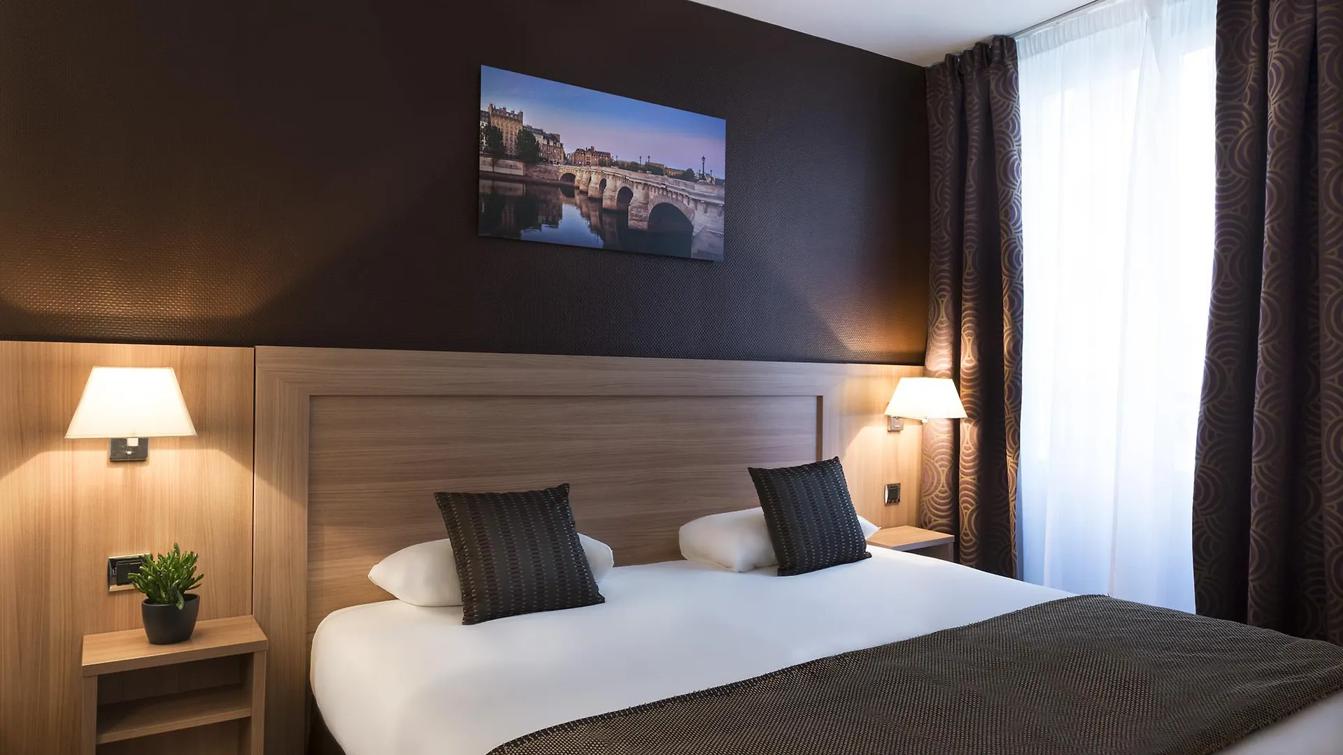 פריז Hotel Sookie